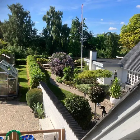 Tag I Hyggelig Landsby Pa Stevns * Store Heddinge